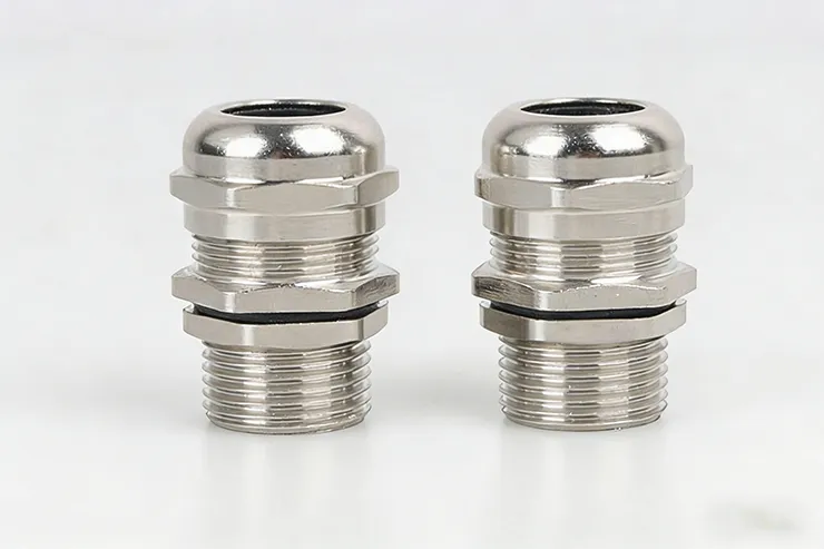 extended-thread-cable-gland-for-thick-wall-enclosures.jpg