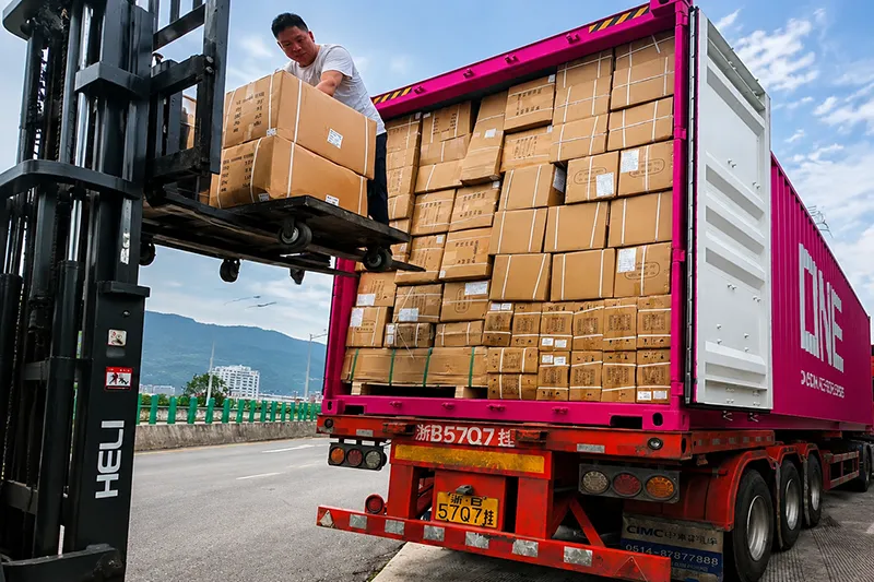 Safe loading and in-time delivery of CHSO products